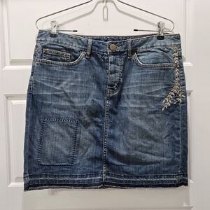 EDDIE BAUER DENIM BLUE JEANS SKIRT BUTTON FLY CREAM EMBROIDERY WOMEN   6 2010S